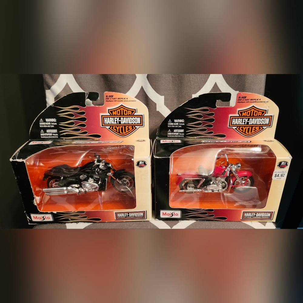 Harley Davidson‎ Diecast Motorcycle 2008 Series 24 Lot Of 2